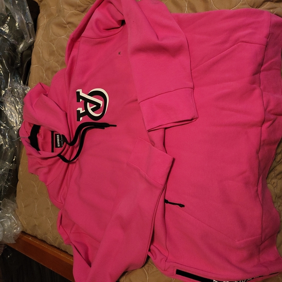 Hoodie - Picture 3 of 7